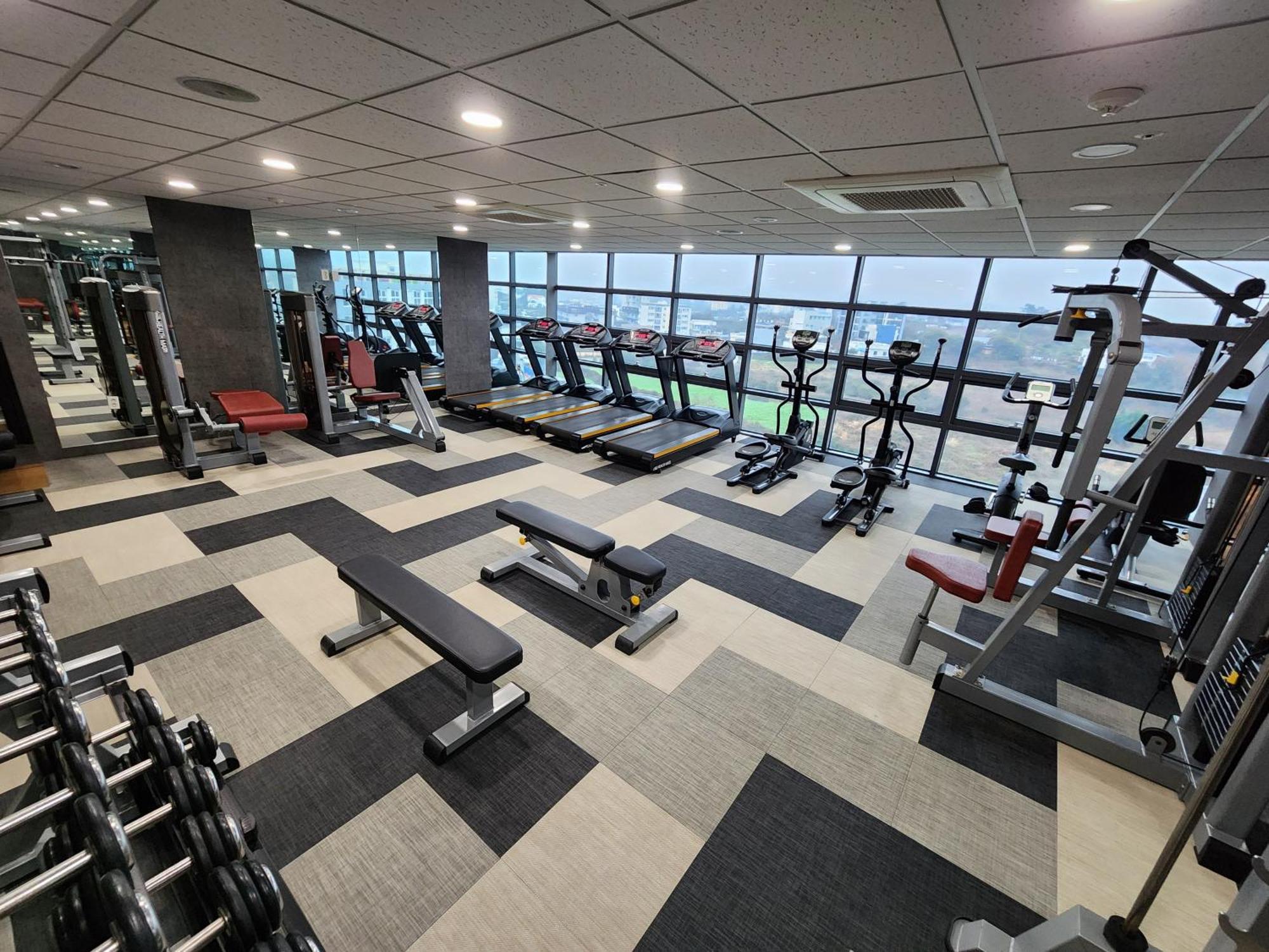 Готель Ramada By Wyndham Jeju Hamdeok Екстер'єр фото